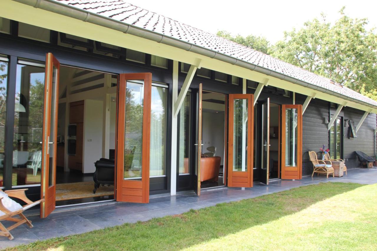 Vila Familiehuis De Betuwe Met Prive Kunstgras Tennisbaan En Sauna Erichem Exteriér fotografie